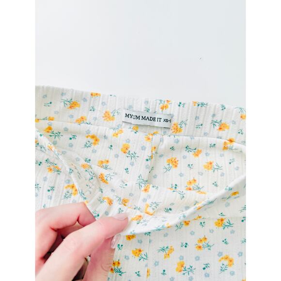 My mum made it yellow floral matching set size xs/s - Picture 5 of 7